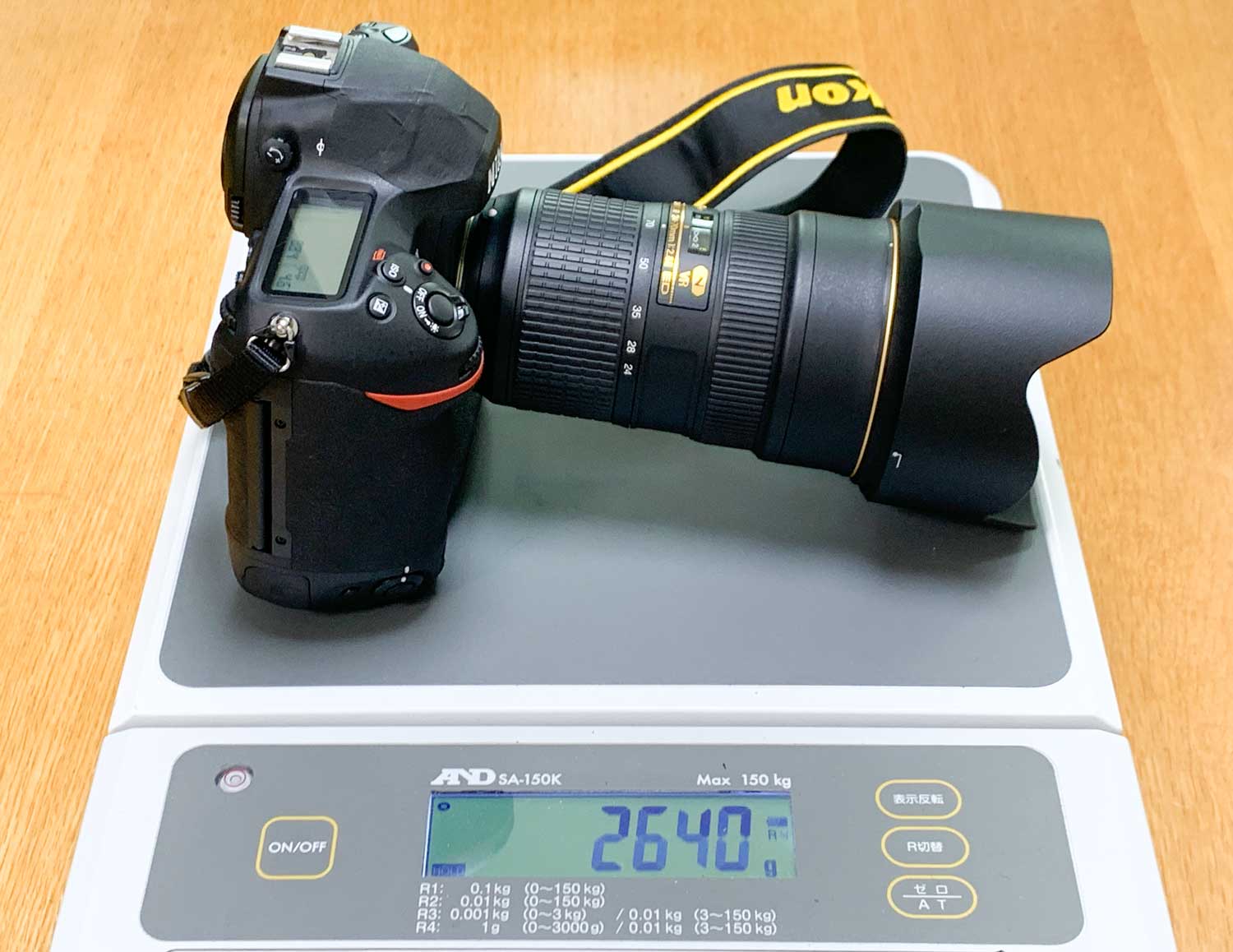 Nikon D6＋標準ズームレンズ、撮影時重量は2640g