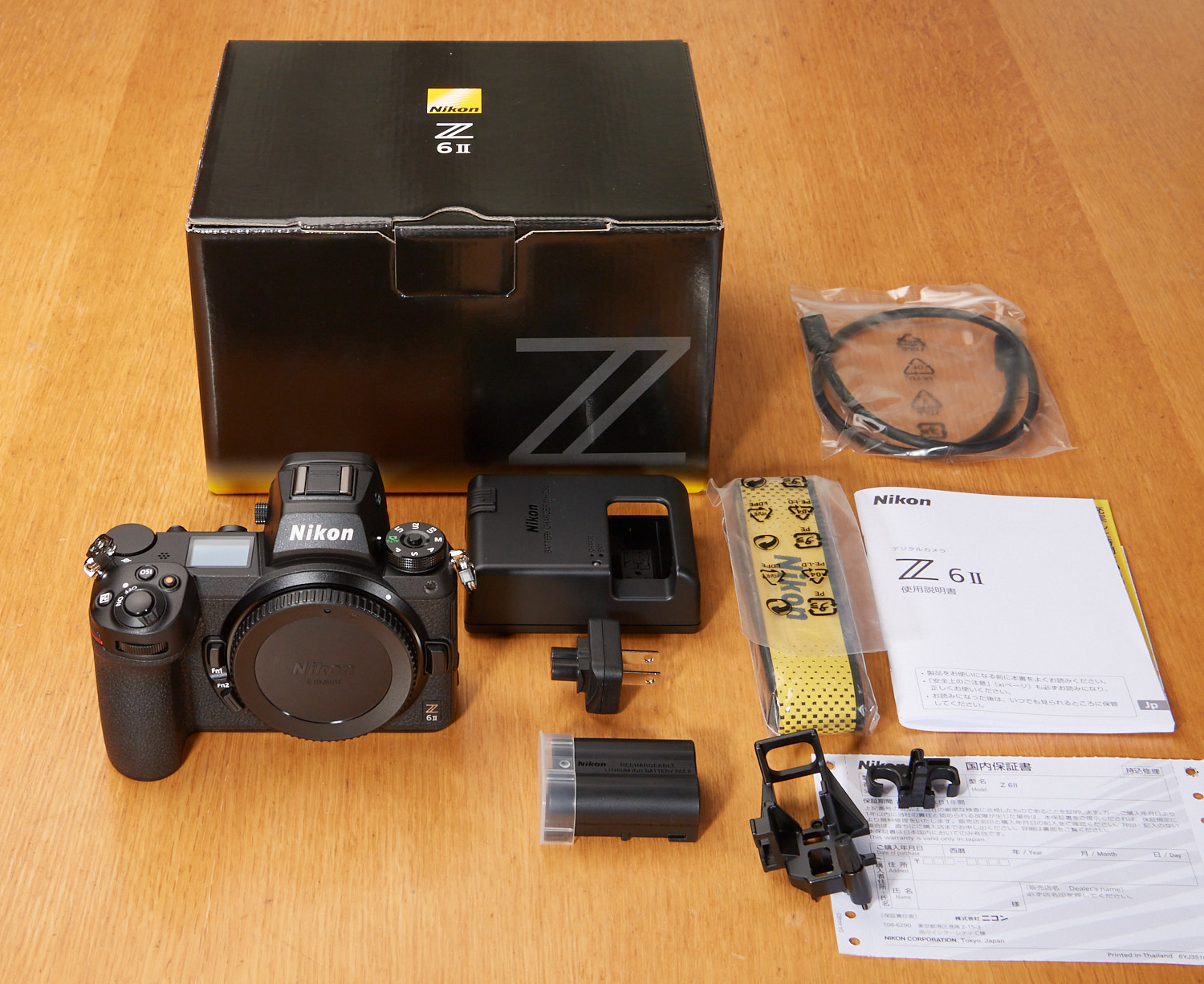Nikon Z6ii、箱に入っている品一式