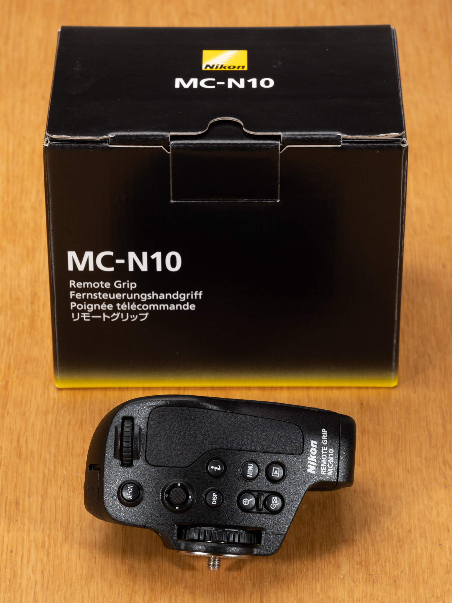 Nikon MC-N10（リモートグリップ）の背面